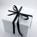 Beyaz Hediye Kutusu