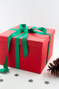 Kırmızı Hediye Kutusu (Yılbaşı Özel)