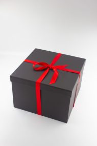 Siyah Hediye Kutusu